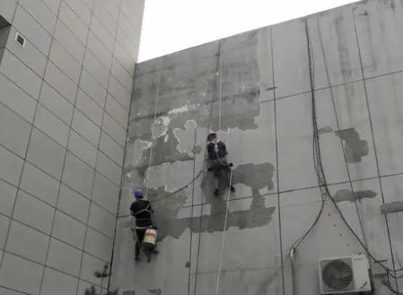 黔东南楼顶漏水维修公司分享下黔东南外墙防水的注意事项